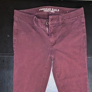 American Eagle Size 6 Maroon Jeggings